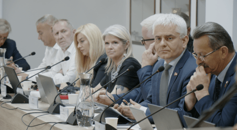 Stagnacja, czy spłacanie długów po poprzednikach? - grafika