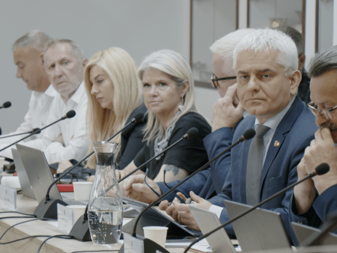 Stagnacja, czy spłacanie długów po poprzednikach? - grafika