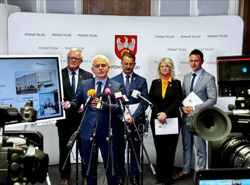 Rok po przejęciu władzy w powiecie pilskim - grafika