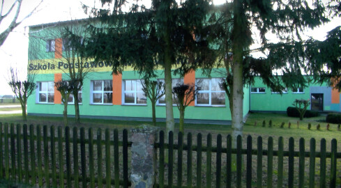 Nie będzie jednak likwidacji szkół - grafika