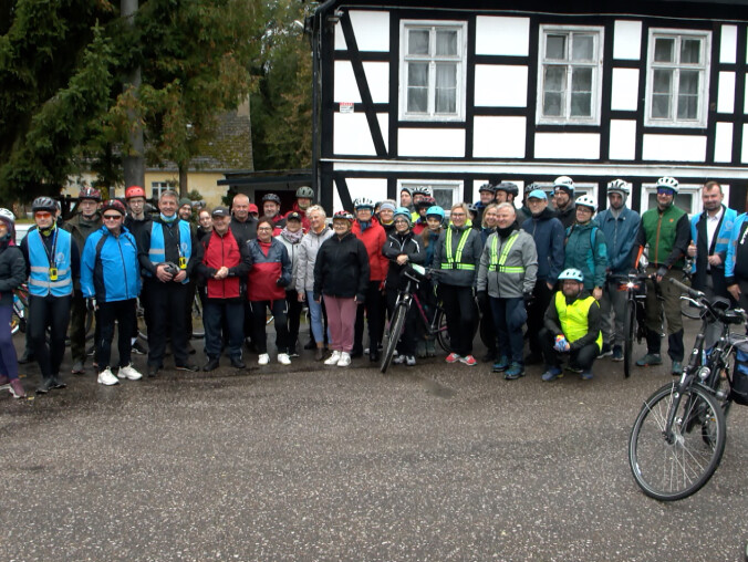 Rowerzyści otwarli nowy szlak turystyczny - grafika