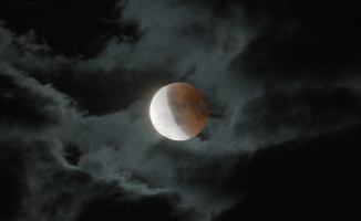 Krwawy Księżyc nad Piłą [ZDJĘCIA]