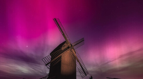 Stary wiatrak i zorze z Lubasza w prestiżowym konkursie National Geog - grafika