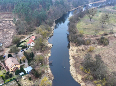 Wędkarz wpadł do Gwdy. Trwają poszukiwania - grafika