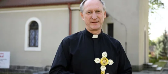 Przejdź do artykułu na Asta24.