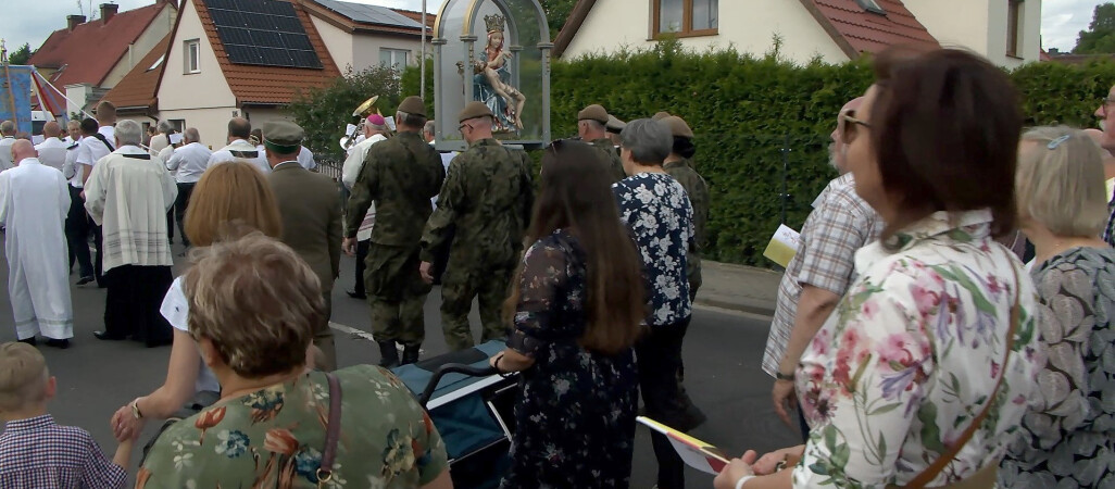 Skrzatuska Pieta na ulicach Piły
