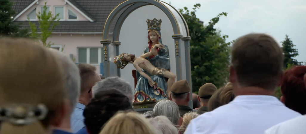 Skrzatuska Pieta wróciła do domu
