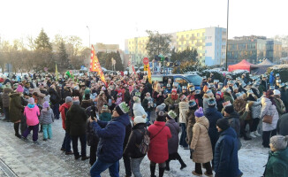 Pilanie z koronami na głowach szli w Orszaku Trzech Króli