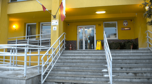 Ruszył proces w sprawie śmierci noworodka w Złotowie. Lekarz nie pr - grafika