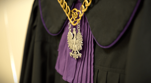 Odszkodowanie za traumę. Prokuratura zapłaci? - grafika