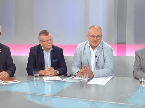 Dodatki nam się należą - mówią samorządowcy - grafika