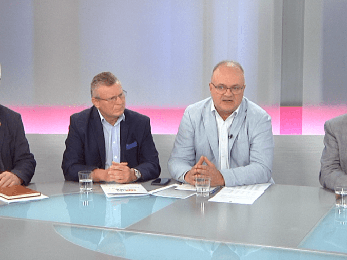 Dodatki nam się należą - mówią samorządowcy - grafika