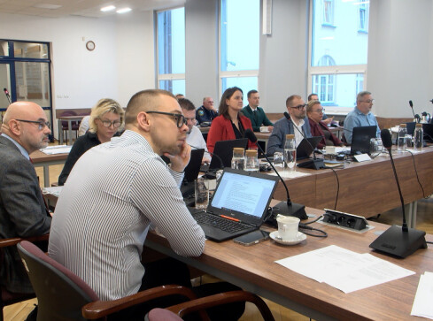 Sesja budżetowa bez niespodzianki - grafika