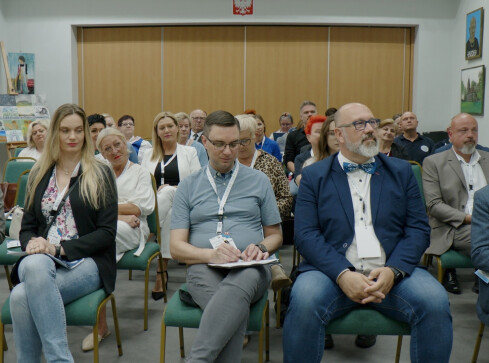 Współpraca organizacji pozarządowych - grafika