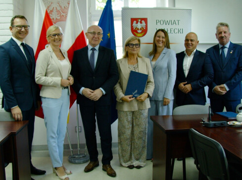 12 mln zł na nowe miejsca pracy dla niepełnosprawnych - grafika