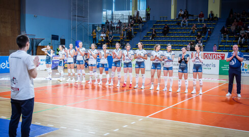 Mecz sąsiadek z tabeli - grafika