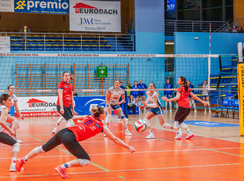 Siatkarki trzecie po pierwszej połowie fazy zasadniczej - grafika