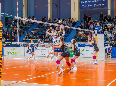 Pewne trzy punkty pilskich siatkarek - grafika