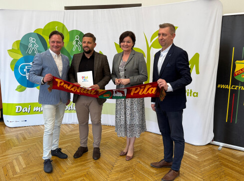 Polonia Pila ma tytularnego sponsora - grafika