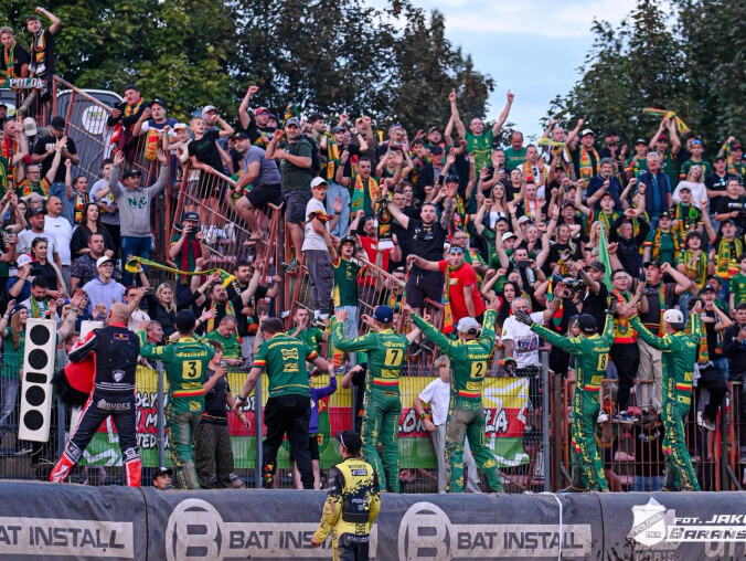 Polonia w finale! - grafika