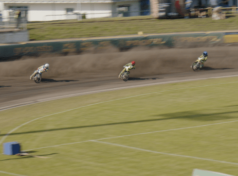 Nasi żużlowcy pokonali na swoim torze OK Kolejarza Opole - grafika