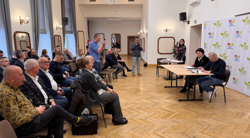 Pieniądze na sport dzieci i młodzieży - grafika