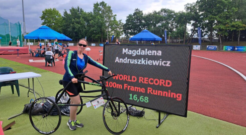 Pilanka ponownie pobiła rekord świata! - grafika