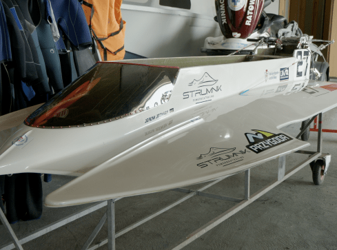 Zapowiada się mocne ściganie - grafika