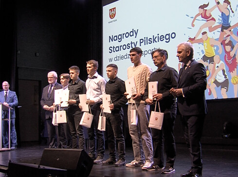 Sportowe nagrody powiatu pilskiego - grafika