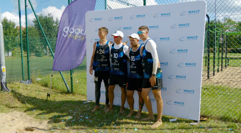 Rozegrali najdłuższy mecz siatkówki plażowej w kraju - grafika