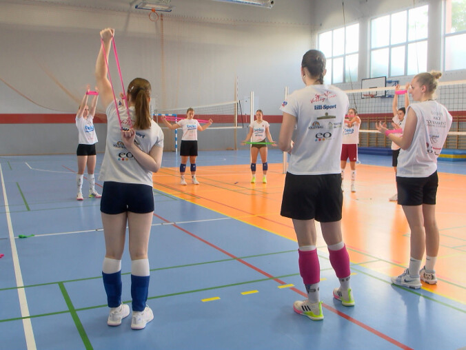 Kolejne klasy sportowe dla siatkarek - grafika