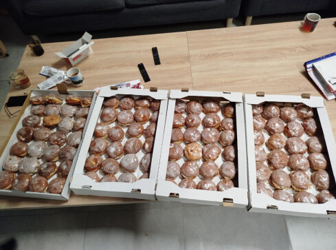 Pączki dla strażaków za uratowanie życia - grafika