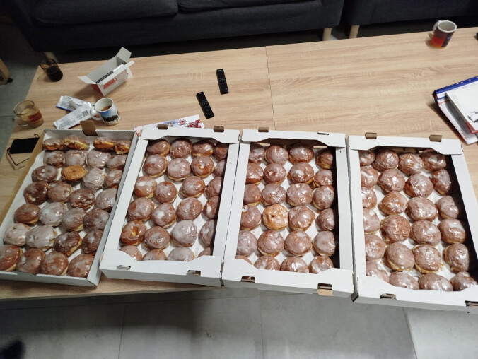 Pączki dla strażaków za uratowanie życia - grafika