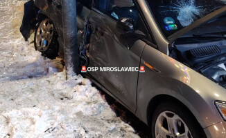 Zderzenie osobówki z ciężarówką