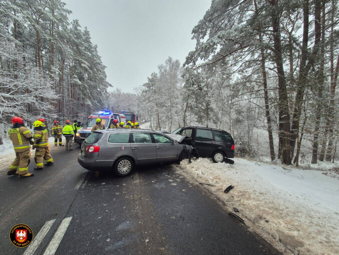 Trzy osoby ranne w wypadku - grafika