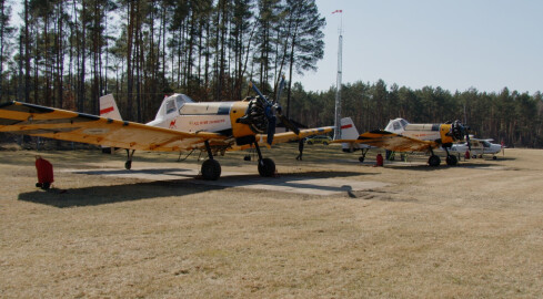 Mają 5 minut na poderwanie samolotów - grafika