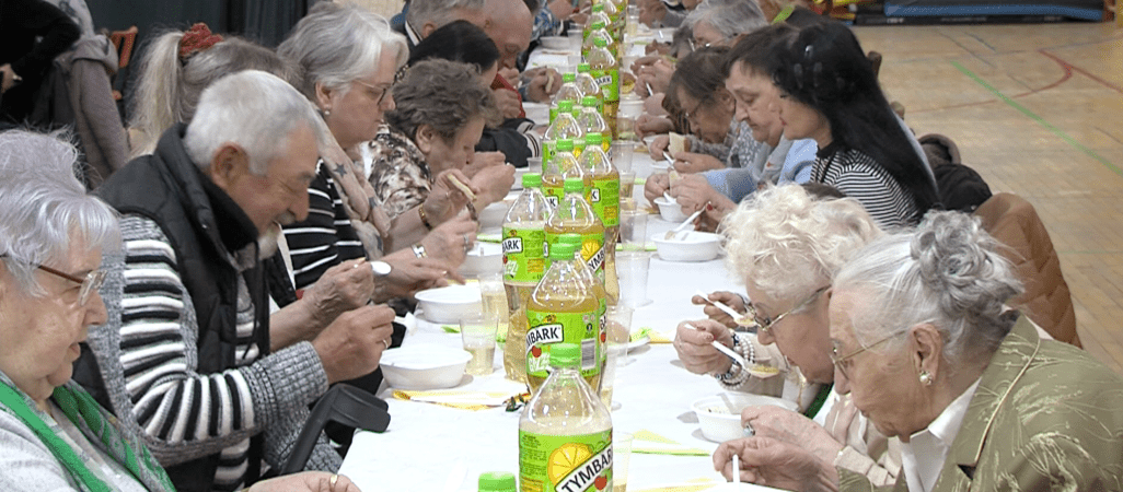 Wielkanocne śniadanie dla ubogich i samotnych