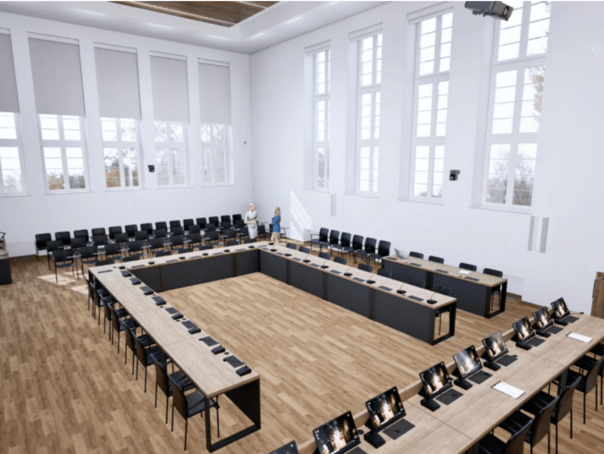 Sala sesyjnej niezgody - grafika