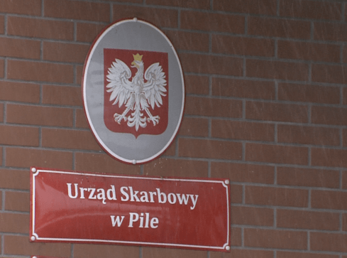 Pieniądze od rodziny. Czy powinny interesować skarbówkę? - grafika