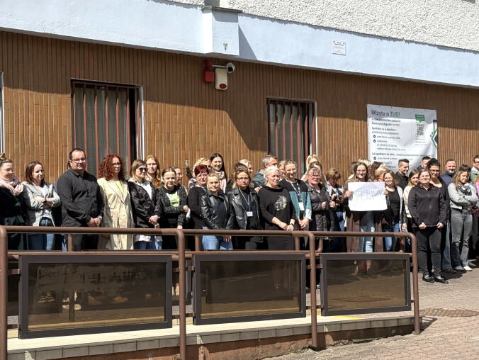 Protest pracowników ZUS-u trwa - grafika