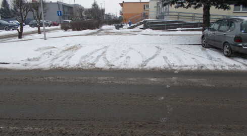Źle oznakowany parking. Niepełnosprawni mają problem - grafika