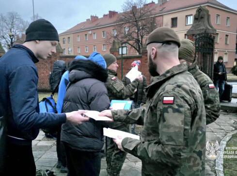 Ferie w wojsku - grafika