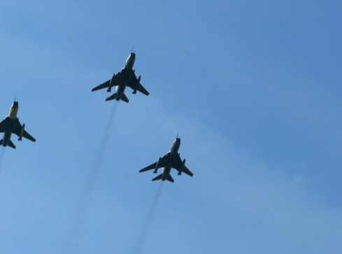 Odrzutowce SU-22 pożegnały się z pilskim lotniskiem - grafika