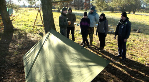 Wojsko szkoli cywili - grafika