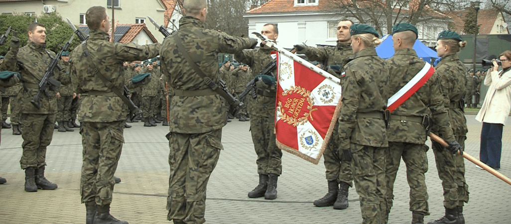Żołnierze dobrowolnej zasadniczej służby wojskowej złożyli przysięgę