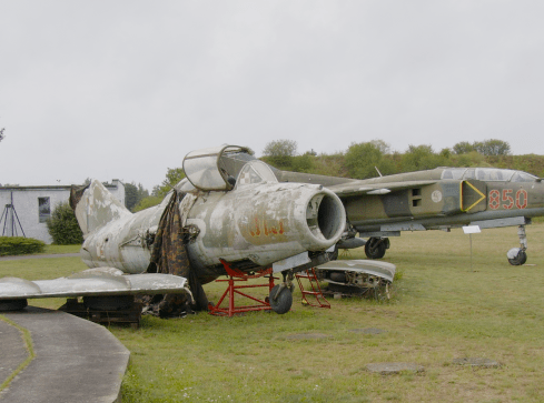 Stare samoloty bojowe wracają do Polski - grafika