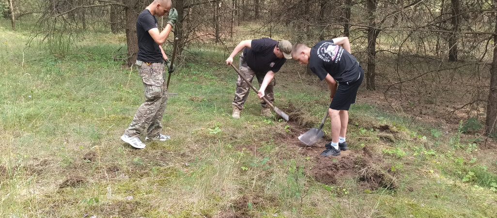 Pasjonaci odkryli fundamenty schronu MG-Schartenstand D ,,Heinrich"