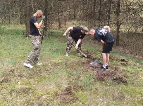 Pasjonaci odkryli fundamenty schronu MG-Schartenstand D ,,Heinrich" - grafika