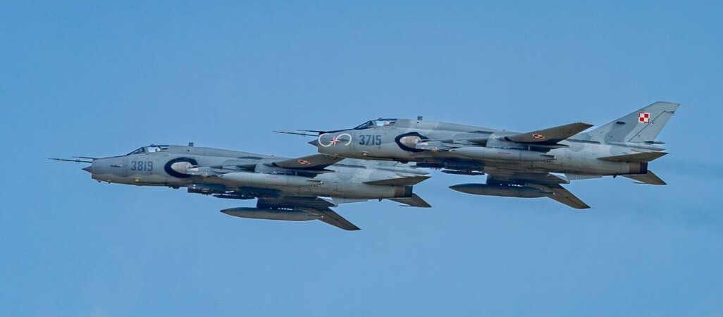 Su-22 nad Piłą. To pożegnalny przelot