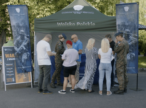 Wakacje z wojskiem - grafika